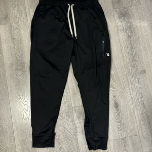 Men’s Vuori Sunday Performance Jogger size large Black